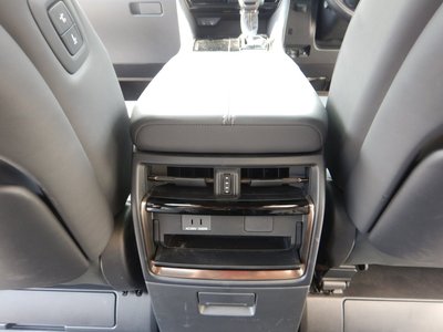 صورة مصغرة 29 لـ 2023 Toyota ALPHARD