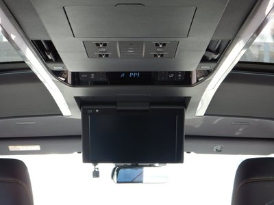 2023 Toyota ALPHARD — фото 10