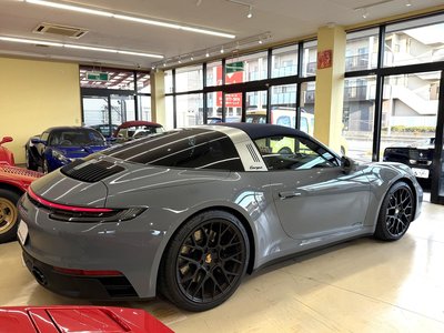 PORSCHE 911 TARGA - 4