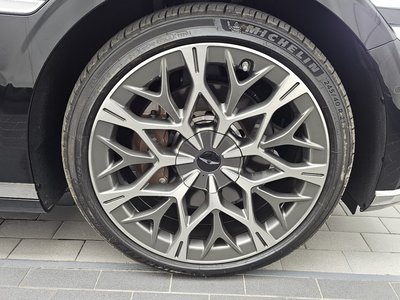صورة 8 لـ 2025 Genesis G90 (RS4)