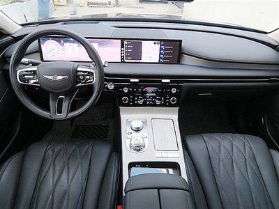 GENESIS G80 (RG3) - 2