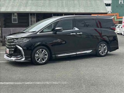 TOYOTA ALPHARD - 1
