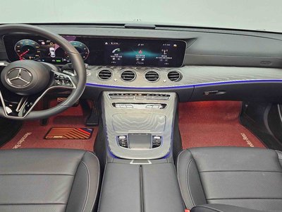 MERCEDES-BENZ E-CLASS - 10