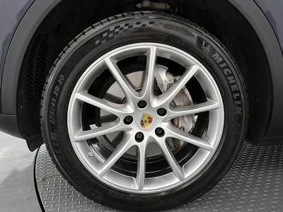 PORSCHE CAYENNE - 6