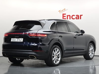 PORSCHE CAYENNE - 4