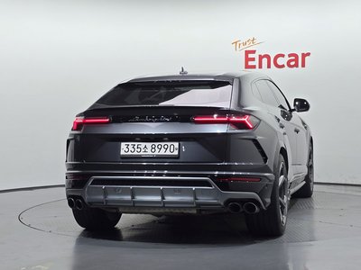 2020 Lamborghini URUS 照片 4