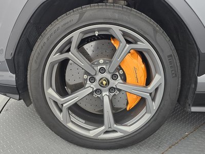 2020 Lamborghini URUS 照片 6