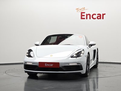 صورة 2 لـ 2022 Porsche 718