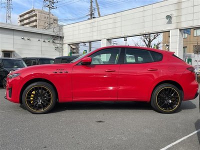 MASERATI LEVANTE - 4