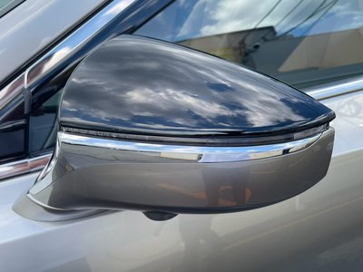 صورة مصغرة 17 لـ 2024 Lexus ES