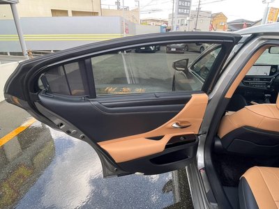صورة مصغرة 72 لـ 2024 Lexus ES