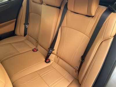 صورة مصغرة 62 لـ 2024 Lexus ES