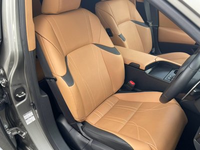صورة مصغرة 30 لـ 2024 Lexus ES