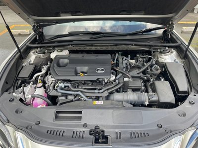 صورة مصغرة 68 لـ 2024 Lexus ES