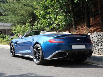 ASTON MARTIN VANQUISH S - 4