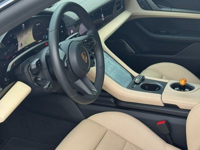 2023 Porsche TAYCAN — миниатюра 12