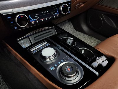 GENESIS G80 (RG3) - 9