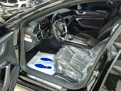 AUDI A7 - 8