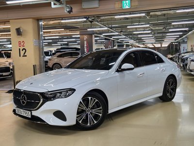 MERCEDES-BENZ E-CLASS - 1