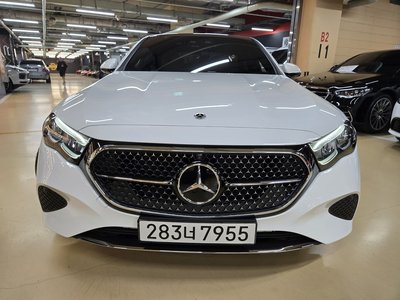 MERCEDES-BENZ E-CLASS - 4
