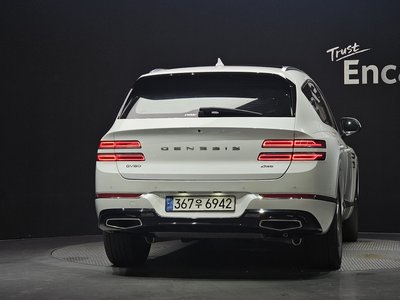 صورة 3 لـ 2021 Genesis GV80