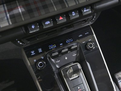 صورة مصغرة 28 لـ 2025 Porsche 911