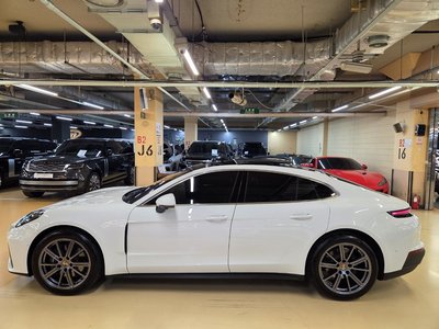 PORSCHE PANAMERA - 6