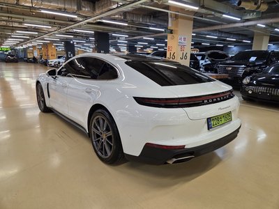 PORSCHE PANAMERA - 2