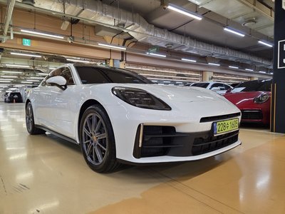 PORSCHE PANAMERA - 5