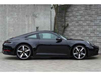 PORSCHE 911 - 6