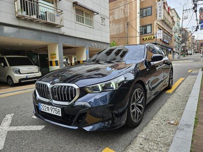 BMW 5 SERIES - 4