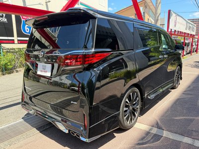 TOYOTA ALPHARD - 2