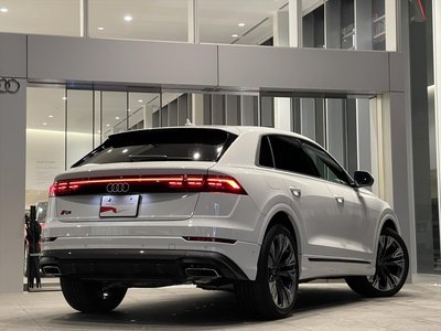 AUDI Q8 - 2