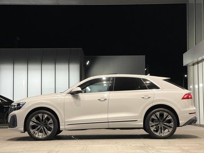 AUDI Q8 - 6