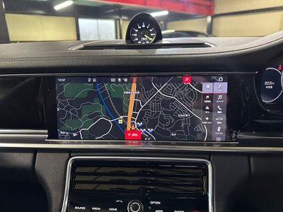 PORSCHE PANAMERA - 5