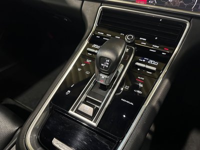 PORSCHE PANAMERA - 9