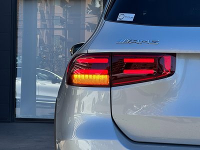 MERCEDES-BENZ GLB AMG - 10