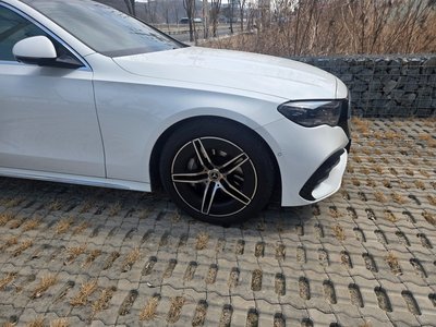 MERCEDES-BENZ E-CLASS - 7