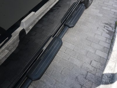 LAND ROVER DEFENDER - 5