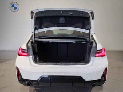صورة 10 لـ 2025 BMW 3 SERIES