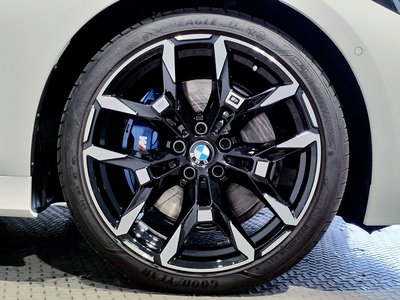 2025 BMW 3 SERIES 缩略图 17