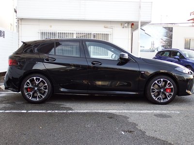 2025 BMW 1 SERIES 照片 10