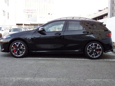 2025 BMW 1 SERIES 照片 8