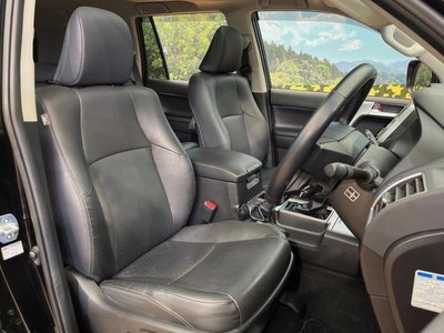 TOYOTA LAND CRUISER PRADO - 9