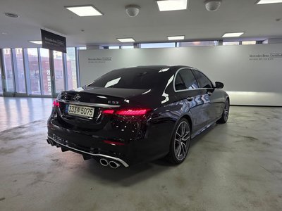 MERCEDES-BENZ E-CLASS - 4