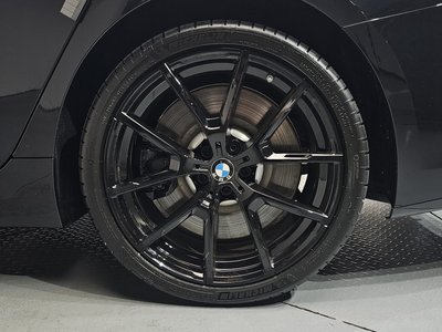 صورة 8 لـ 2025 BMW 8 SERIES