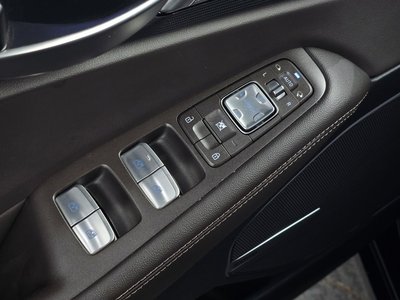 2018 Genesis EQ900 缩略图 15