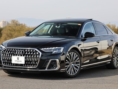 AUDI A8 - 7