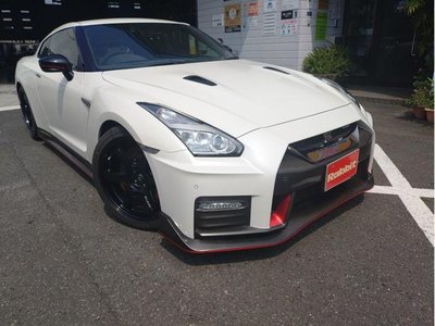 NISSAN GT-R
