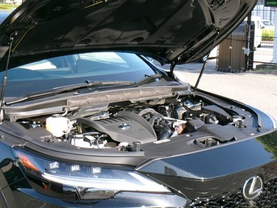 صورة مصغرة 30 لـ 2025 Lexus RX